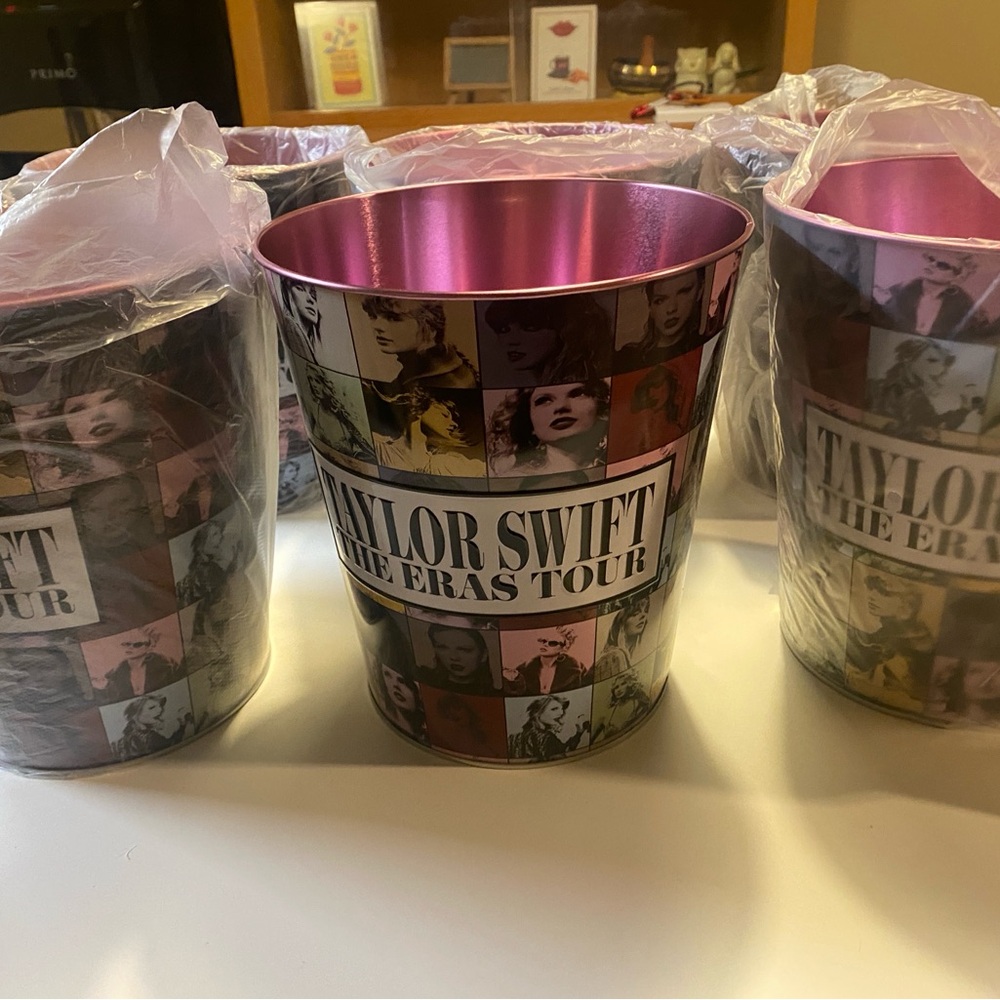 Taylor swift Metal Tin set of 6